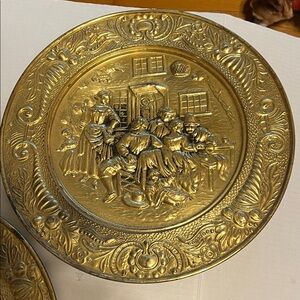 Vintage Gold Embossed Wall Plate
Made in England Tavern scene